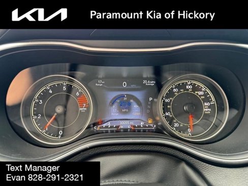 Used 2023 Jeep Cherokee Altitude Lux w/ Lux Elite Package image 8