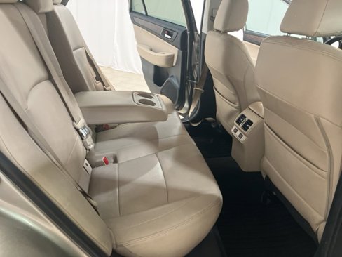 Used 2016 Subaru Outback 2.5i Limited image 22