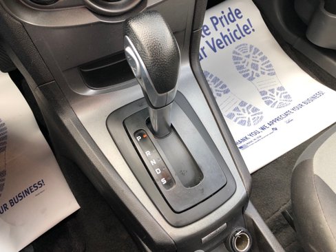 Used 2015 Ford Fiesta S image 24