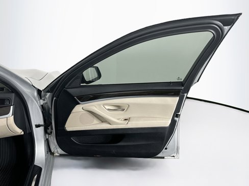 Used 2013 BMW 535i xDrive Sedan image 33
