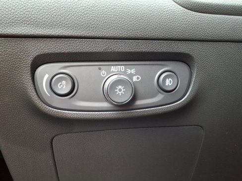 Certified 2023 Buick Encore GX Essence w/ Experience Buick Package image 26