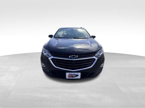 Used 2019 Chevrolet Equinox LT w/ Sun & Navigation Package image 3
