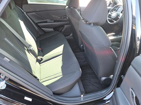 Certified 2025 Hyundai Elantra Sport w/ Cargo Package image 17