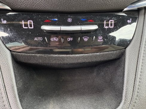 Used 2018 Cadillac XT5 Luxury w/ Driver Awareness Package image 30