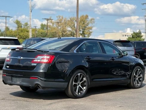 Used 2015 Ford Taurus SHO w/ Equipment Group 401A image 40