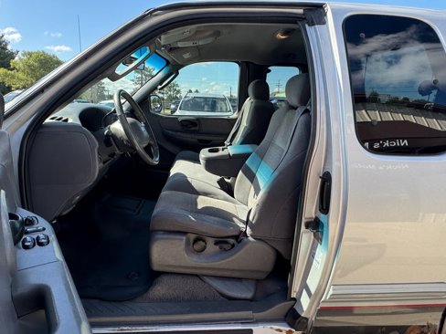 Used 2003 Ford F150 XLT image 13
