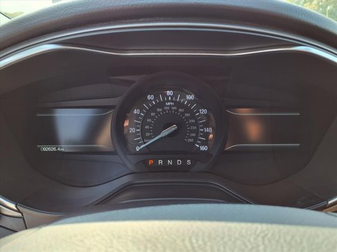 Used 2019 Ford Fusion SE image 21