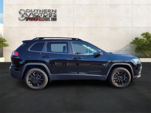 Used 2023 Jeep Cherokee Altitude Lux image 6