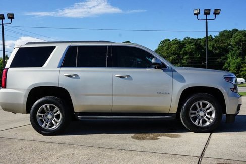 Used 2017 Chevrolet Tahoe LS image 3