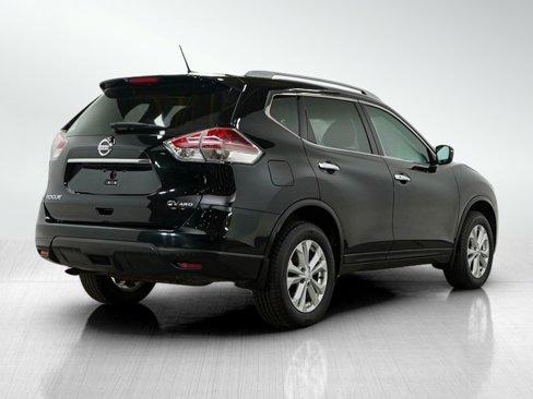 Used 2016 Nissan Rogue SV image 5