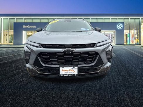 Used 2024 Chevrolet Trax ACTIV image 9