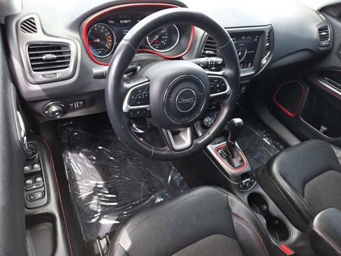 Used 2019 Jeep Compass Trailhawk image 10