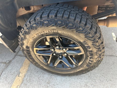 Used 2021 Chevrolet Silverado 1500 LT Trail Boss w/ LPO, Dark Essentials Package image 9