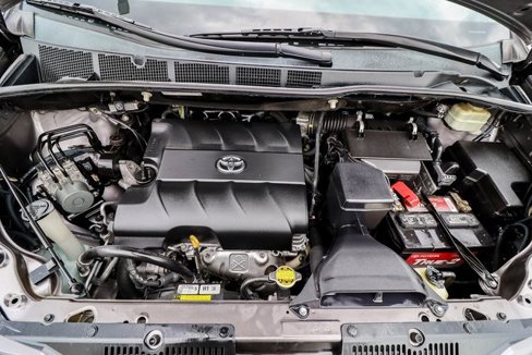 Used 2015 Toyota Sienna LE image 29