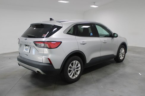 Used 2020 Ford Escape SE image 9