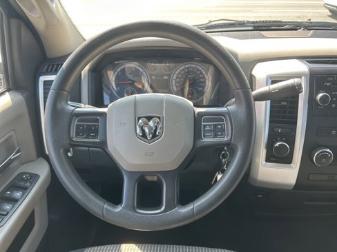 Used 2012 RAM 1500 Classic SLT image 9