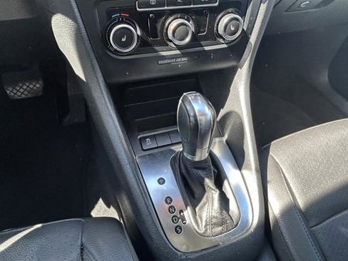 Used 2011 Volkswagen Jetta TDI image 12