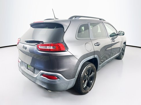 Used 2017 Jeep Cherokee Altitude image 9