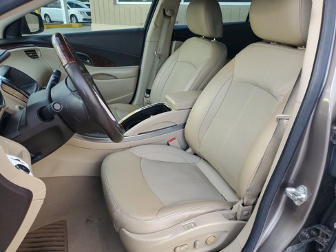 Used 2010 Buick LaCrosse CXS w/ Touring Package image 12