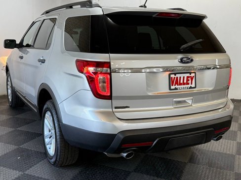 Used 2015 Ford Explorer 4WD image 6