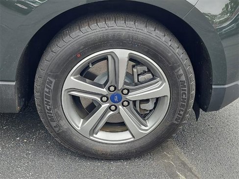 Certified 2022 Ford Edge SEL w/ Convenience Package image 4