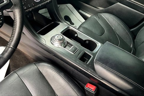 Used 2019 Ford Fusion Titanium image 14