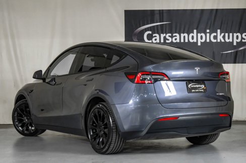 Used 2020 Tesla Model Y Long Range image 10