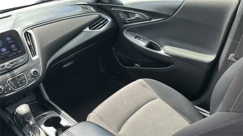 Used 2024 Chevrolet Malibu LT image 17