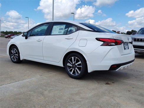 New 2025 Nissan Versa SV image 3