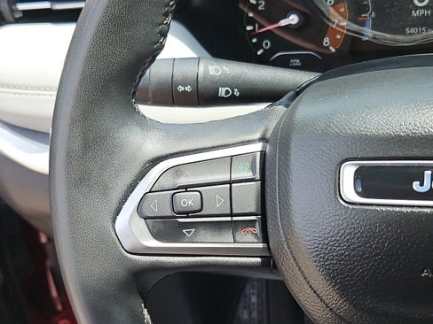 Used 2023 Jeep Compass Limited image 18