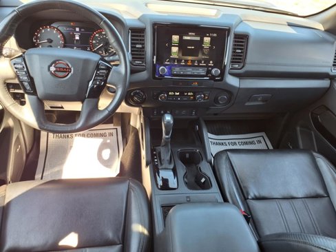 Used 2022 Nissan Frontier PRO-4X image 10