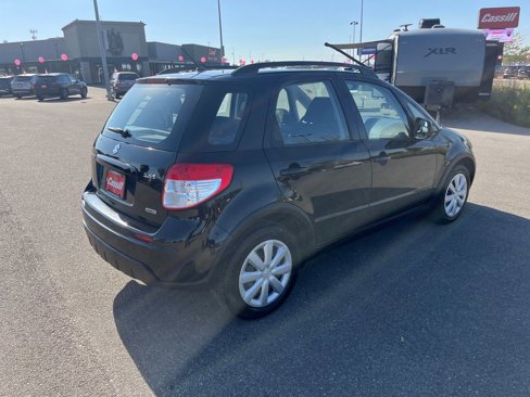 Used 2010 Suzuki SX4 AWD Hatchback image 5