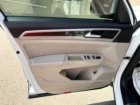 Used 2019 Volkswagen Atlas SE image 15
