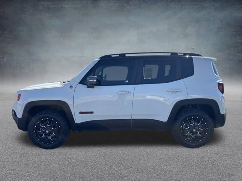 Used 2016 Jeep Renegade Trailhawk w/ Premium Trailhawk Package image 9