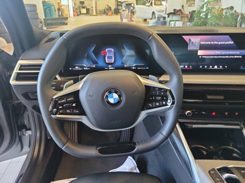 Used 2025 BMW 330i xDrive Sedan image 21