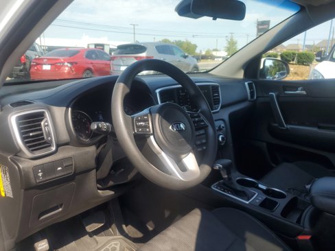Used 2021 Kia Sportage LX image 18