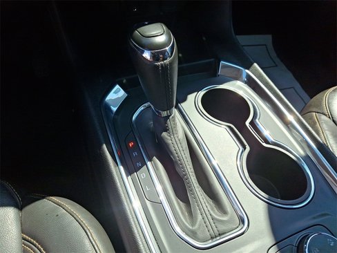 Certified 2020 Chevrolet Traverse LT image 12