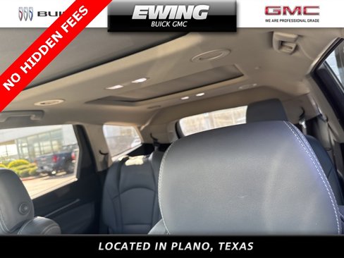 Used 2020 Buick Enclave Essence w/ Sport Touring Edition image 4