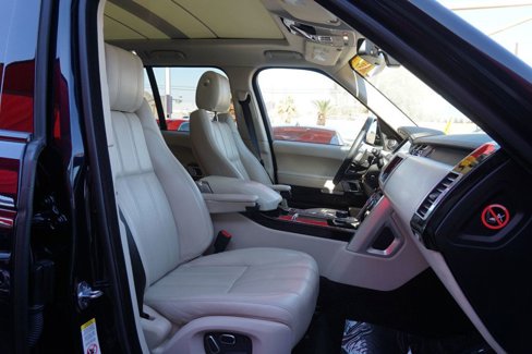Used 2014 Land Rover Range Rover HSE image 11