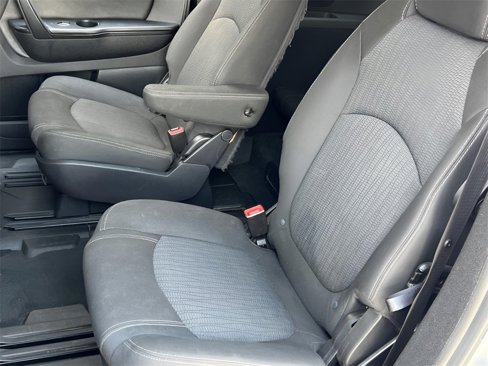 Used 2016 Chevrolet Traverse LT image 18