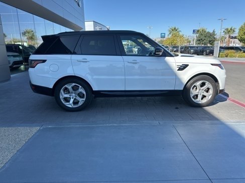 Used 2020 Land Rover Range Rover Sport HSE image 4
