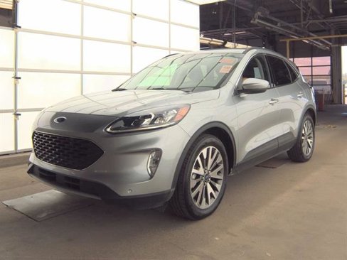Certified 2022 Ford Escape Titanium image 1