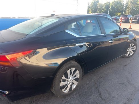 Used 2020 Nissan Altima 2.5 S image 6