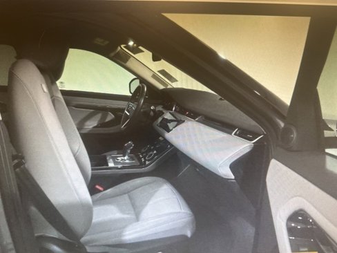 Used 2021 Land Rover Range Rover Evoque S image 8