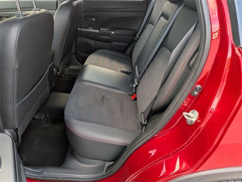 Used 2022 Mitsubishi Outlander Sport SE image 23