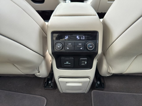 Used 2019 GMC Acadia Denali w/ Technology Package image 21