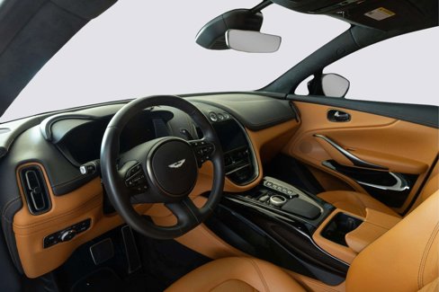 Used 2022 Aston Martin DBX image 10