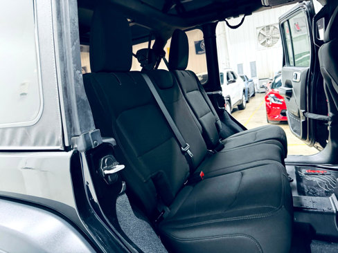 Used 2018 Jeep Wrangler Unlimited Sport S image 35