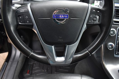 Used 2016 Volvo V60 T5 Premier image 17