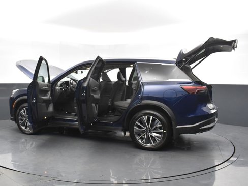 New 2026 INFINITI QX60 Luxe w/ Family Package image 39